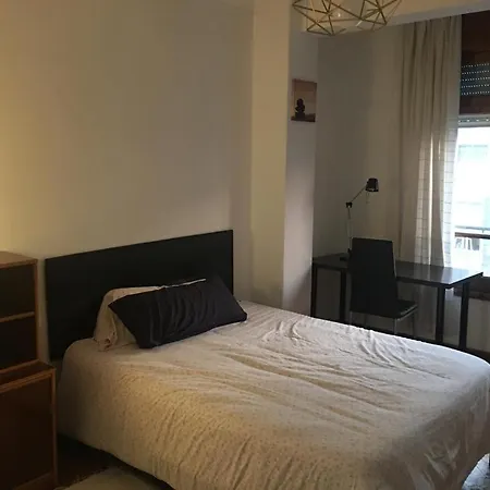 Piso Grande Centro De Vigo, Pegado Al Corte Ingles * Βίγκο